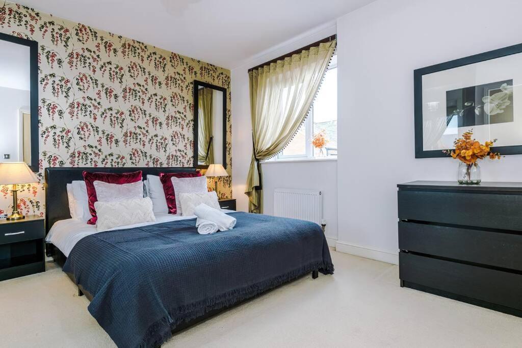 Stylish Townhouse Chester City Centre With Parking Zewnętrze zdjęcie