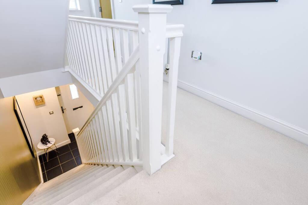 Stylish Townhouse Chester City Centre With Parking Zewnętrze zdjęcie